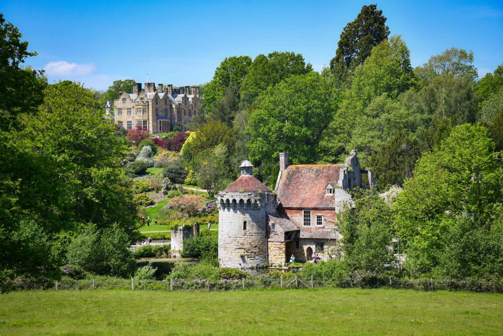 Scotney Castle © French Moments
