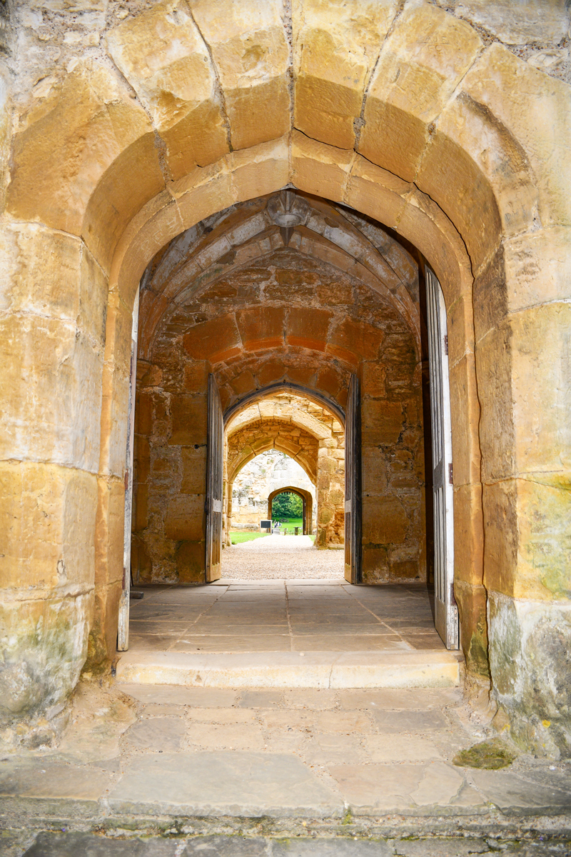 Bodiam-Potern-Tower-08-copyright-French-Moments Château de Bodiam © French Moments