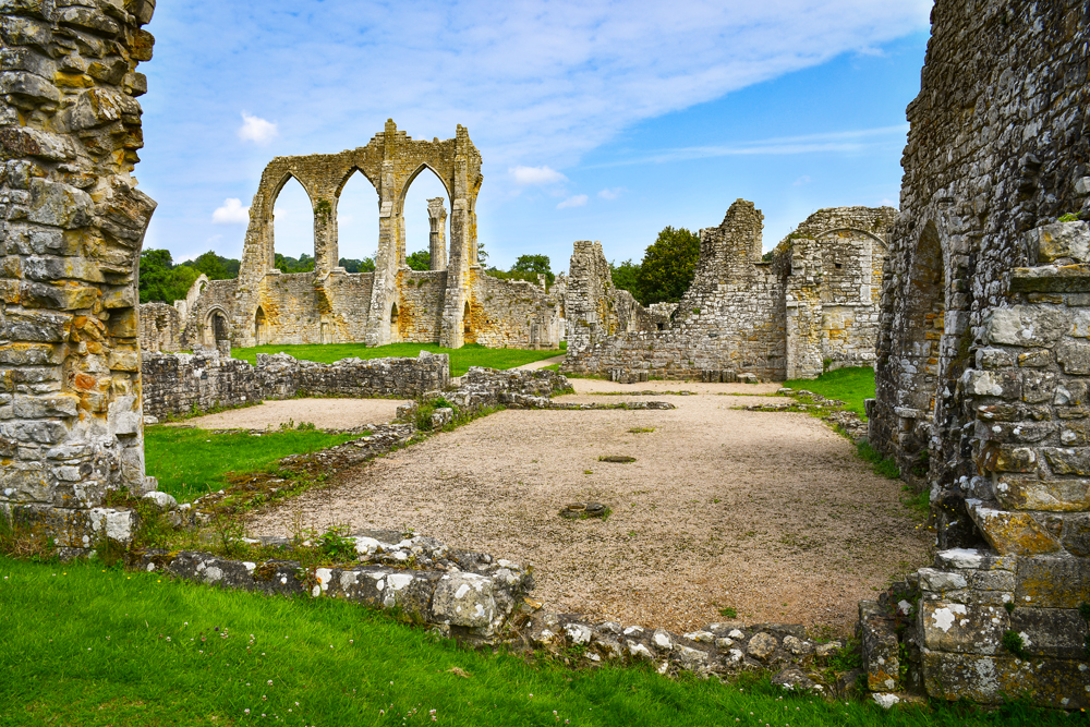 Les ruines de l'abbaye de Bayham © French Moments