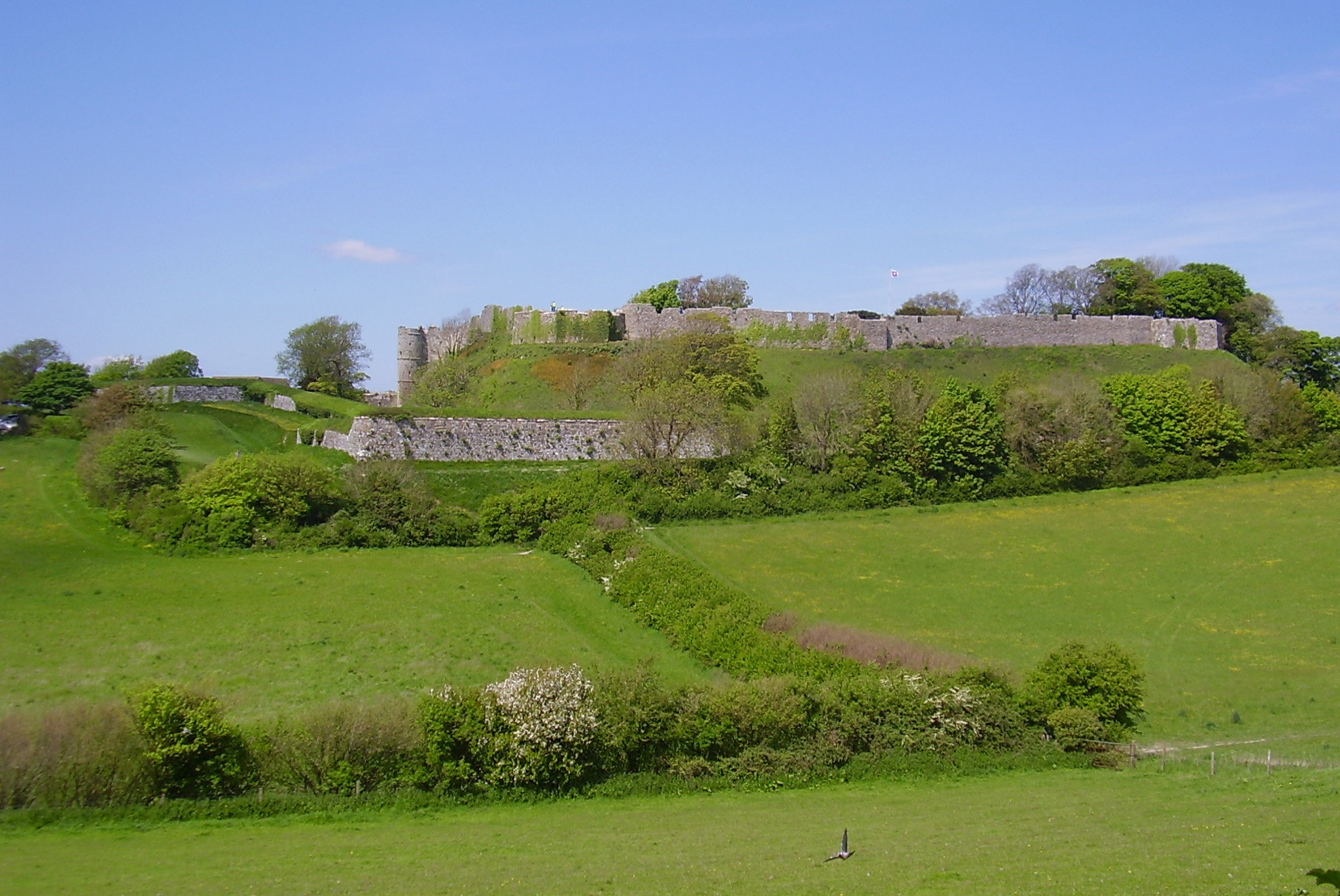 Ile de Wight - Carisbrooke Castle © Mypix - licence [CC BY-SA 4.0] from Wikimedia Commons