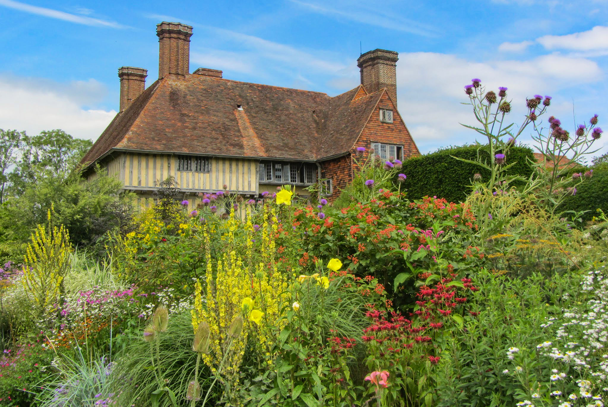 Great Dixter - Jardins du Sussex© Pierre Tribhou - licence [CC BY-SA 4.0] from Wikimedia Commons