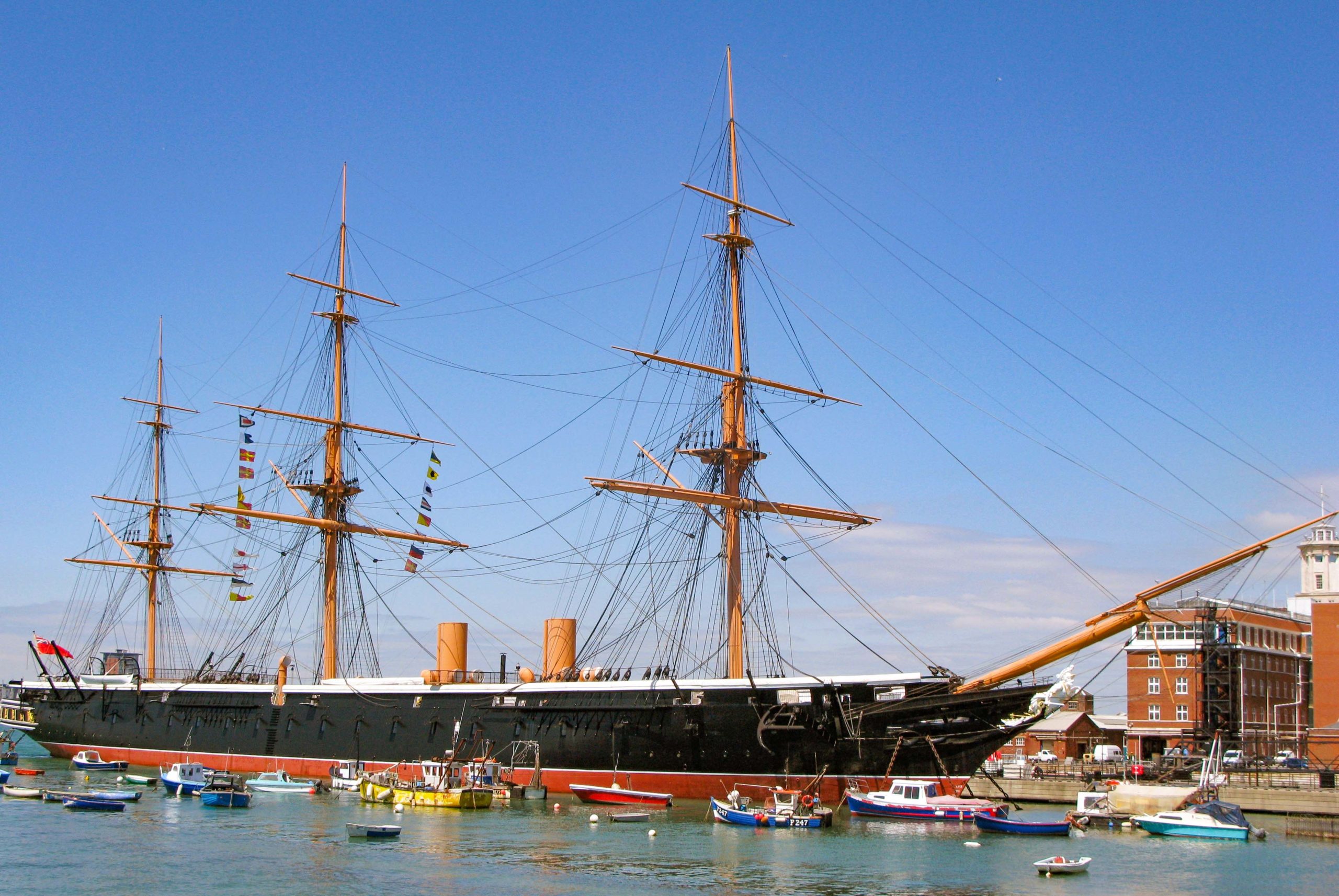 HMS Warrior © geni - licence [CC BY-SA 4.0] from Wikimedia Commons