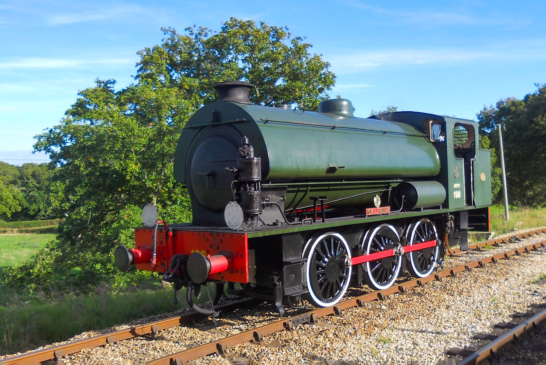 Train à vapeur de l'île de Wight © PeterSkuce - licence [CC BY-SA 4.0] from Wikimedia Commons
