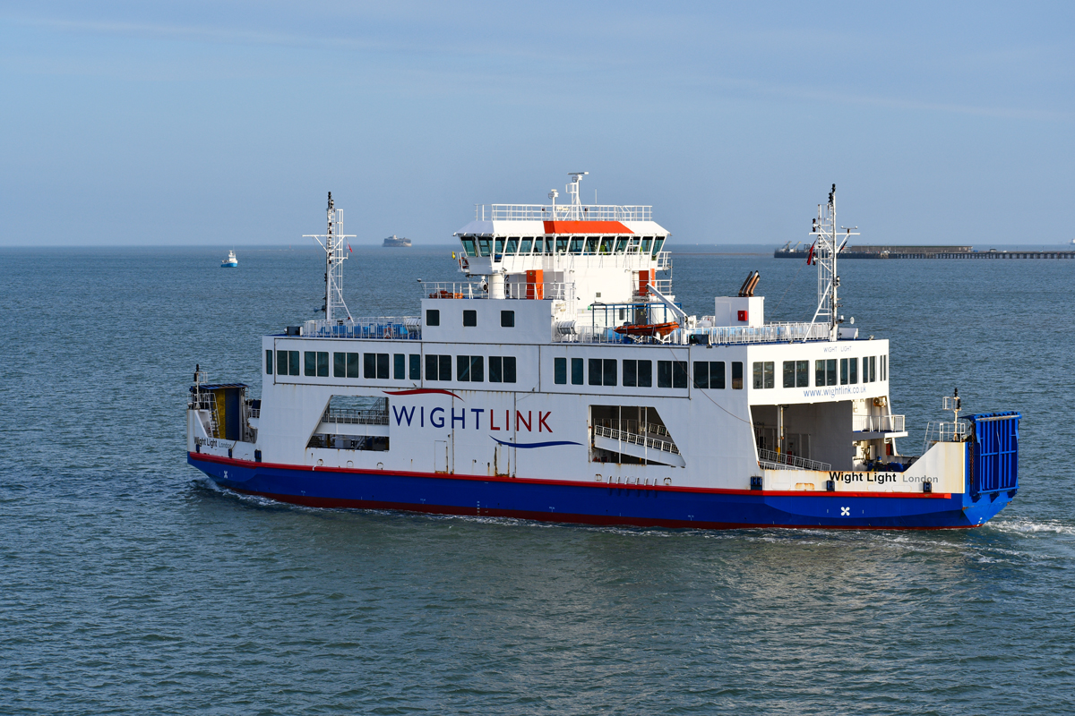 Le ferry Wightlink de Fishbourne à Portsmouth © French Moments