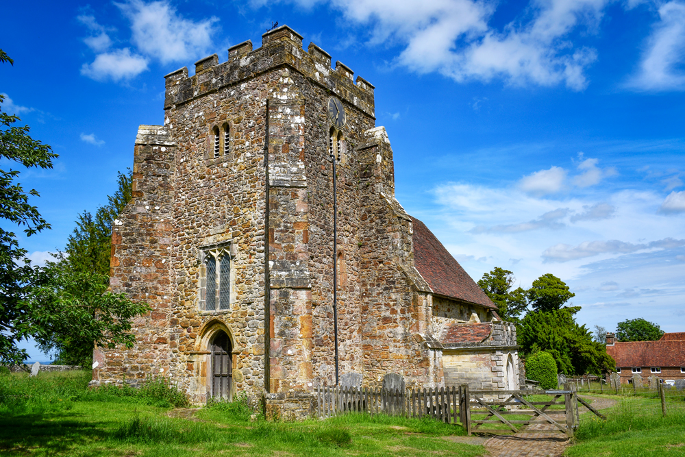 St Thomas-à-Becket church in Brightling © French Moments
