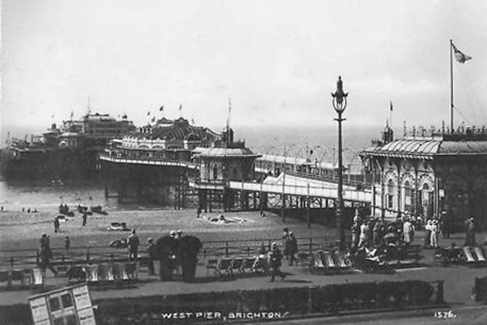 La jetée de Brighton West Pier vers 1920