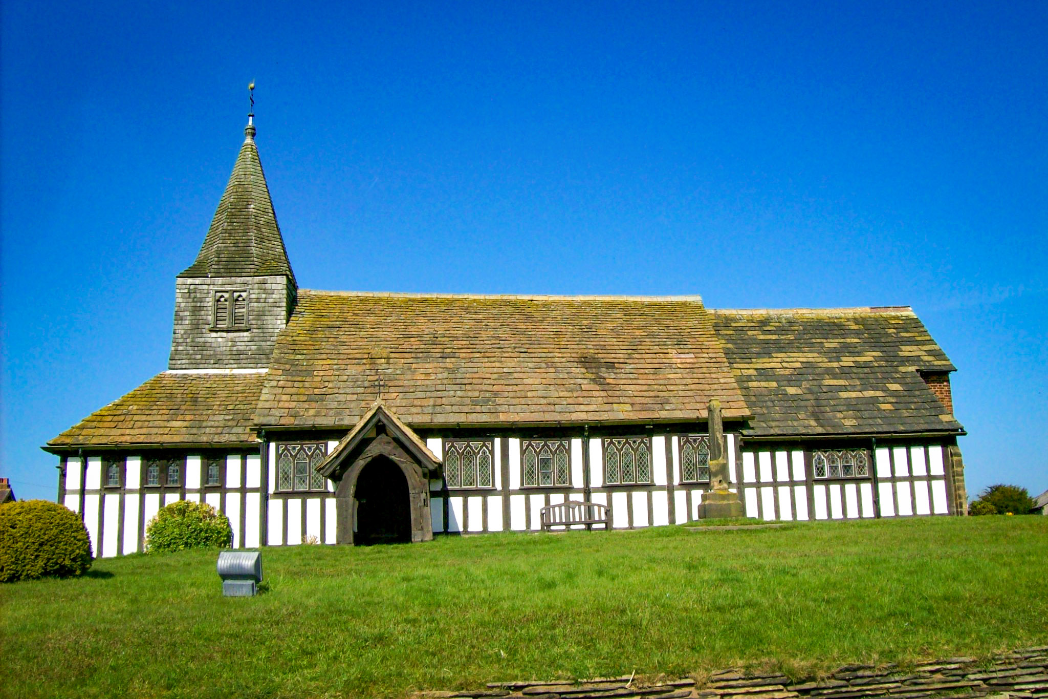 Marton Church Cheshire © Poliphilo - licence [CC0] from Wikimedia Commons