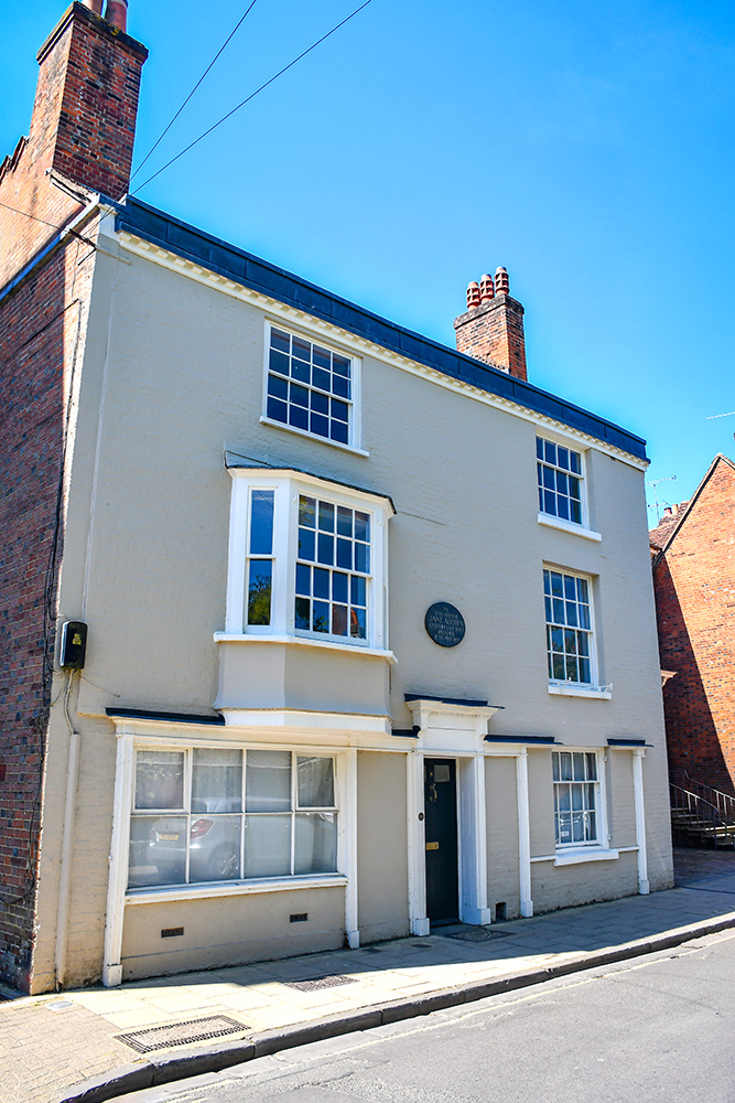 Jane Austen House, College Street, Winchester © French Moments