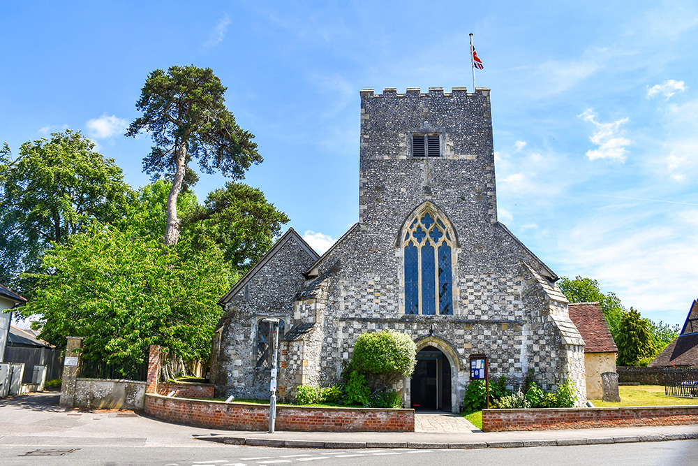 St. James without the priory gate à Southwick © French Moments © French Moments