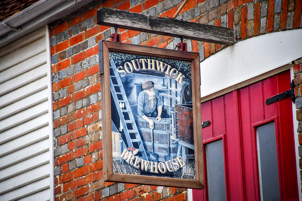 Southwick © French Moments