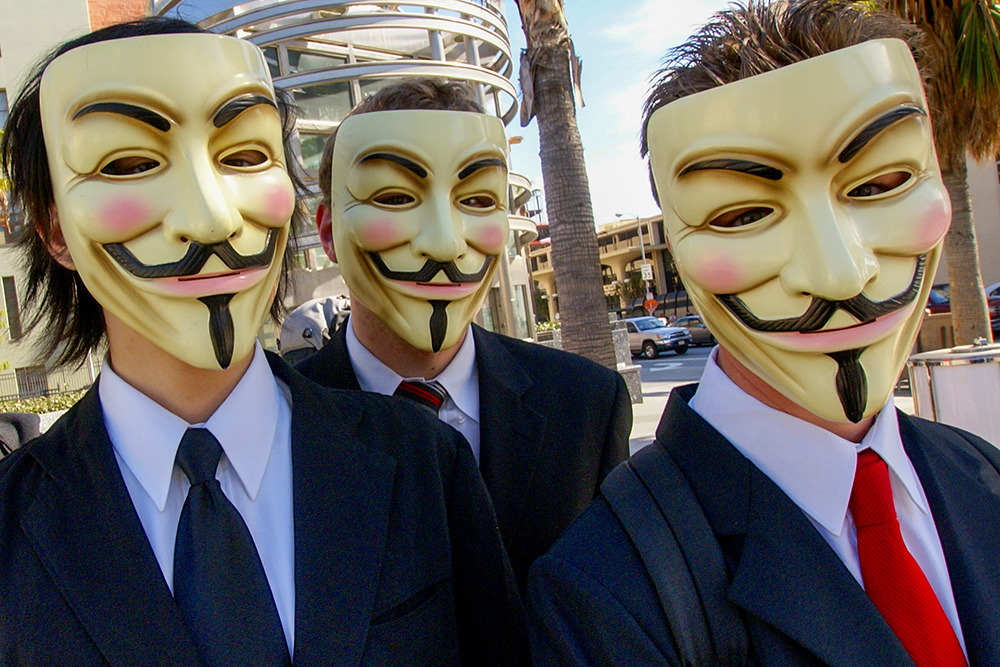 Anonymous Guy Fawkes Masks © Vincent Diamante - licence [CC BY-SA 2.0] from Wikimedia Commons