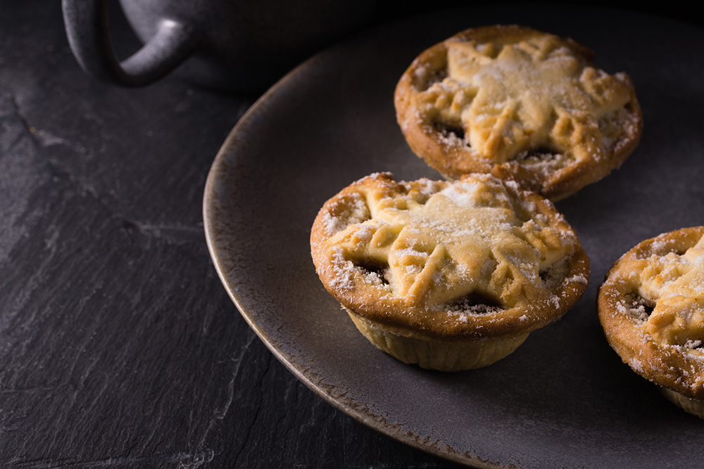 mince-pies-2024-09-18-05-33-19-utc Mince pies. Photo via Envato Elements