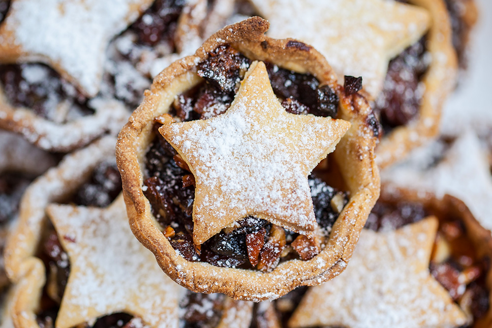 tasty-homemade-christmas-cookies-better-than-from-2024-09-17-13-51-31-utc Mince pie. Photo via Envato Elements