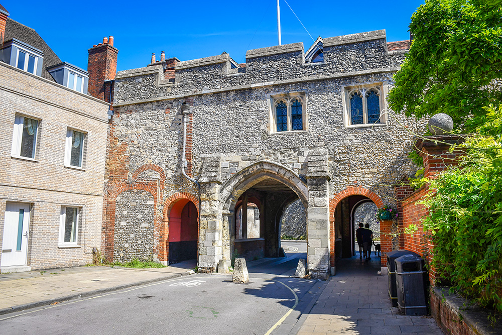 Kingsgate © French Moments