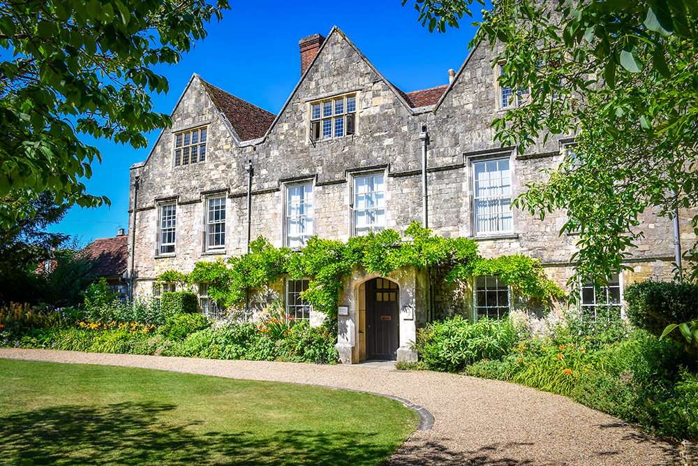 Cathedral Close © French Moments