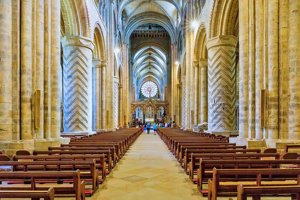 Durham Cathedral Nave. Photo by Benjamin Smith - licence [CC BY-SA 4.0] from Wikimedia Commons
