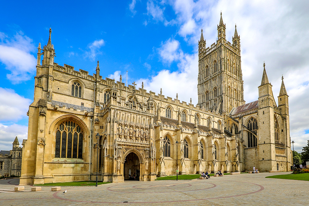 Gloucester Cathedral. Photo by Geni - licence [CC BY-SA 4.0] from Wikimedia Commons
