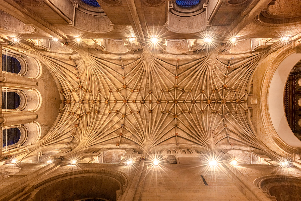 Norwich Cathedral. Photo by Diego Delso - licence [CC BY-SA 4.0] from Wikimedia Commons