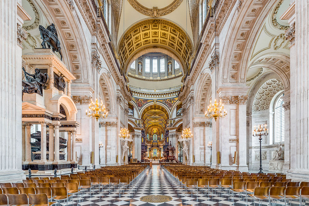 St Paul's Nave. Photo by Diliff - licence [CC BY-SA 3.0] from Wikimedia Commons